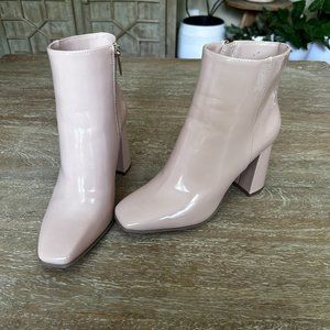 NWOT Jennifer Lopez Josey Patent Nude Booties - 8M